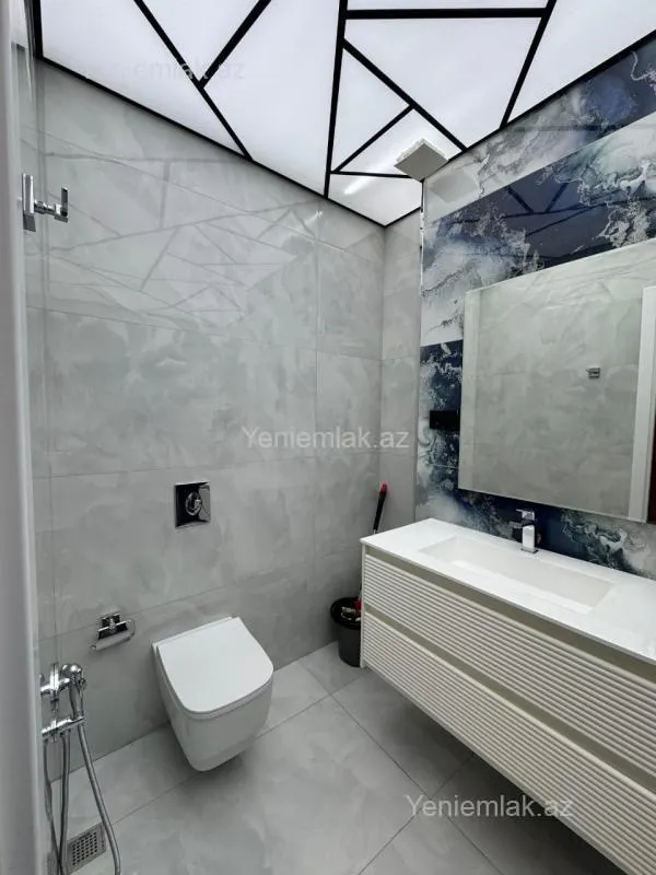 Satılır 2 otaqlı yeni tikili 92 m²