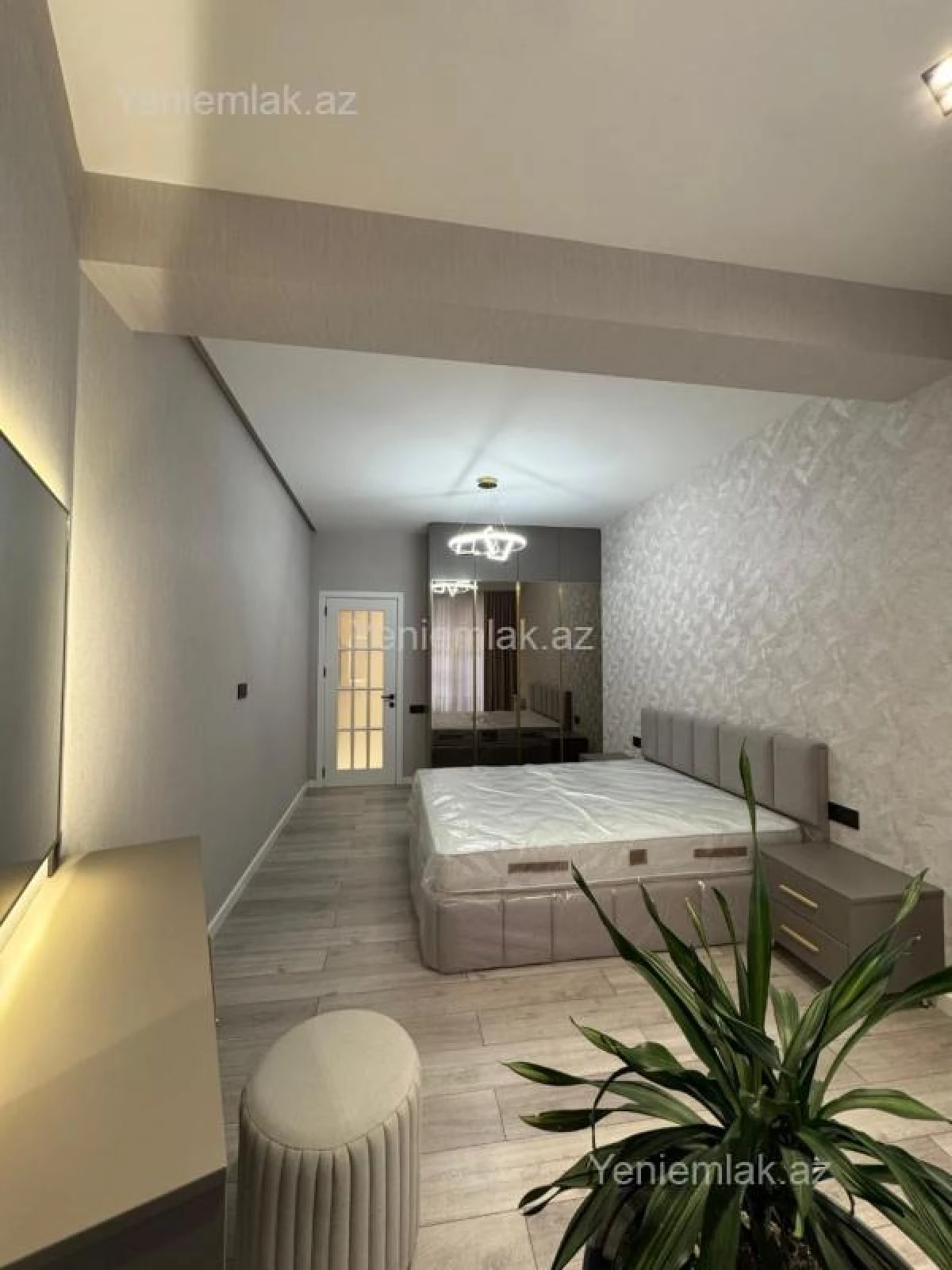Satılır 2 otaqlı yeni tikili 92 m²