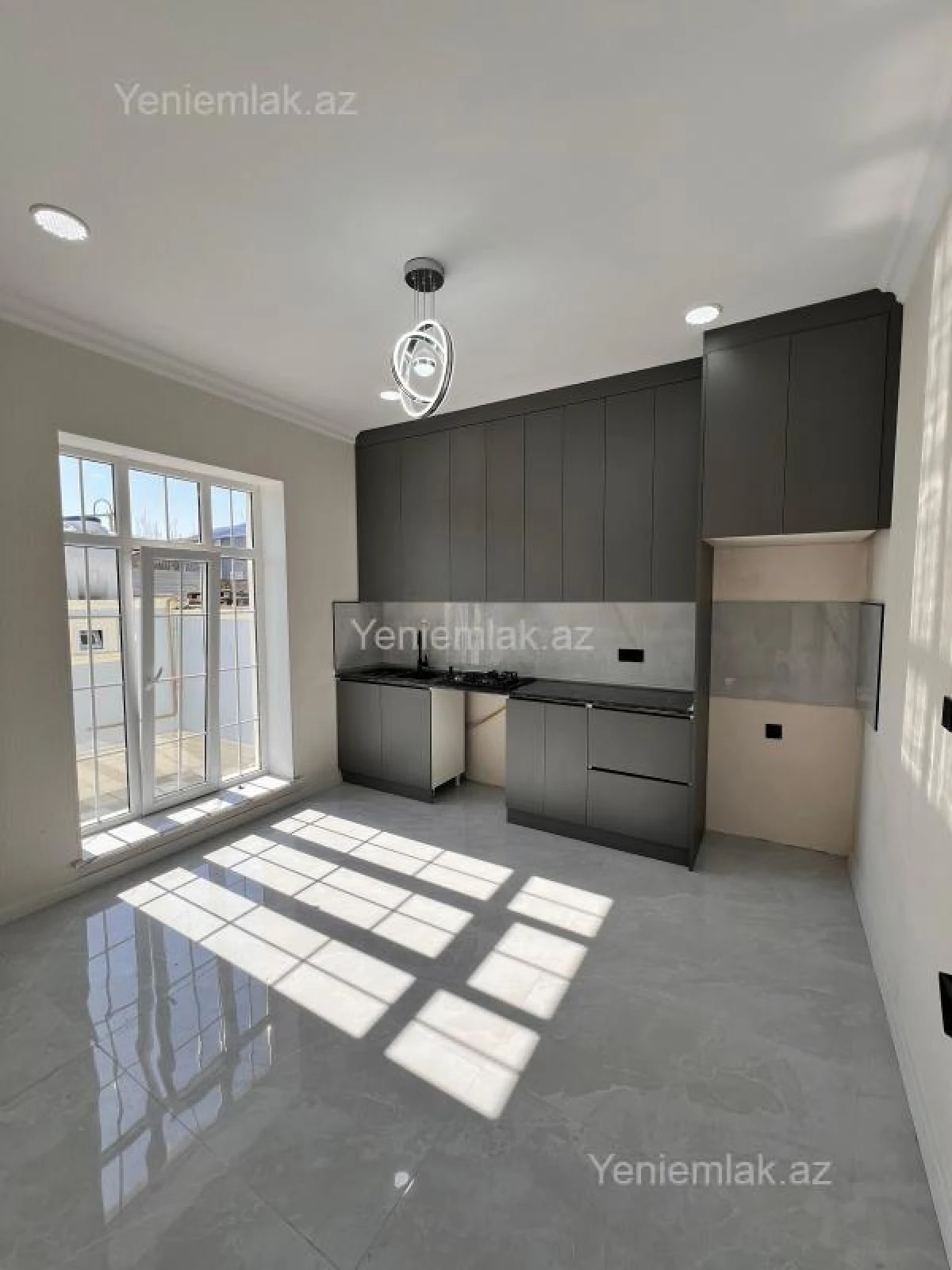 Satılır 4 otaqlı həyət evi 100 m²