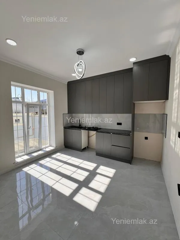 Satılır 4 otaqlı həyət evi 100 m²