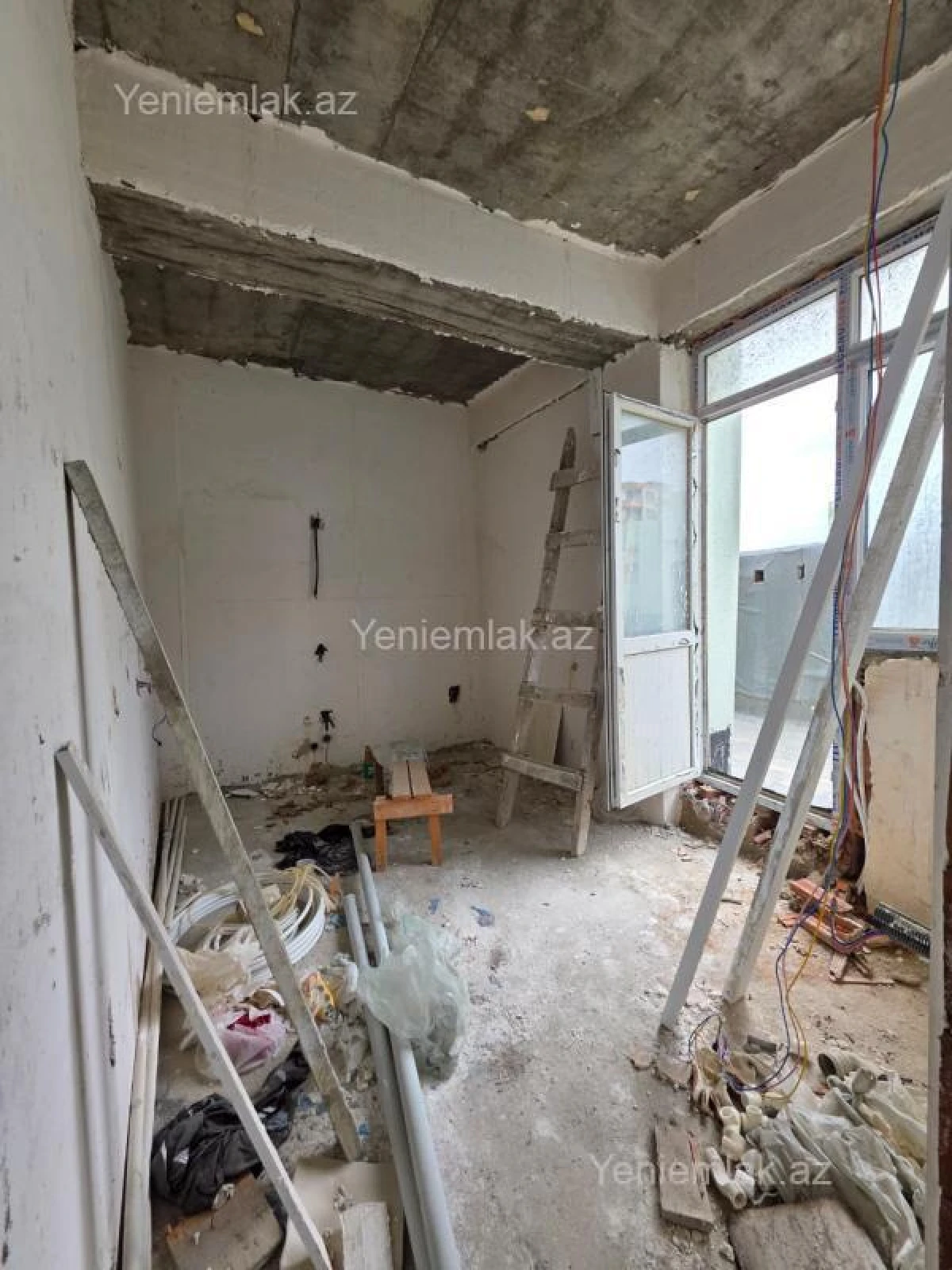 Satılır 2 otaqlı yeni tikili 60 m²