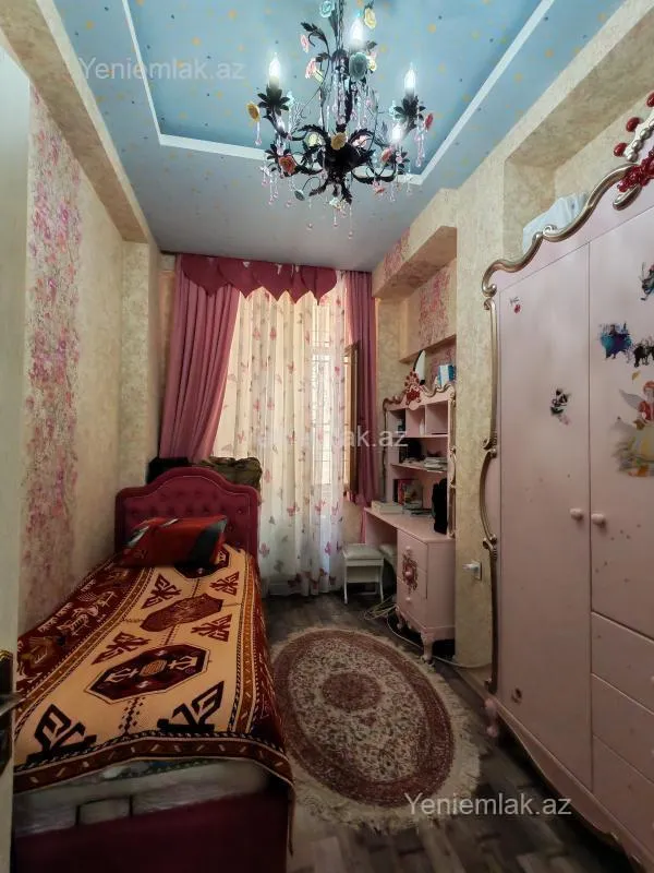 Satılır 3 otaqlı yeni tikili 78 m²