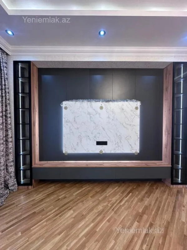 Satılır 3 otaqlı yeni tikili 125 m²