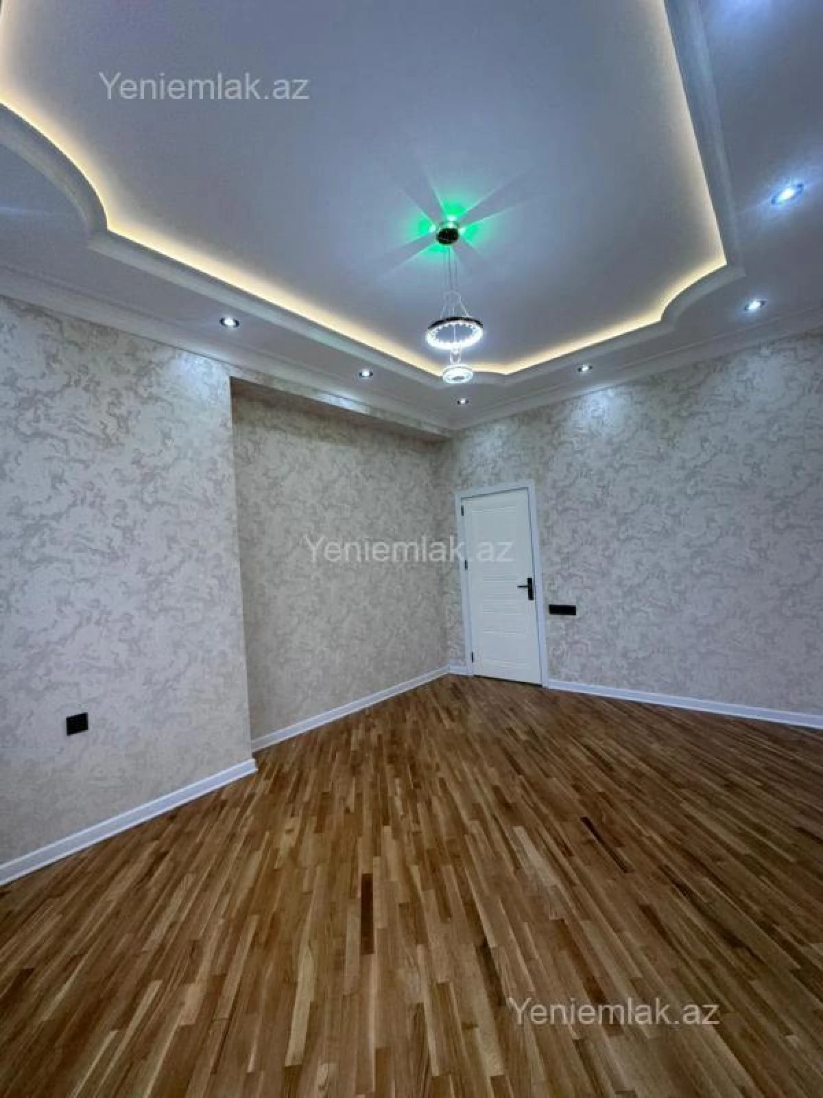 Satılır 3 otaqlı yeni tikili 125 m²