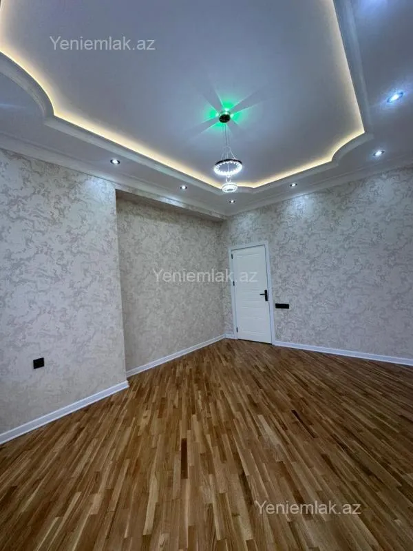 Satılır 3 otaqlı yeni tikili 125 m²