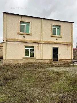 Satılır 6 otaqlı həyət evi 200 m²