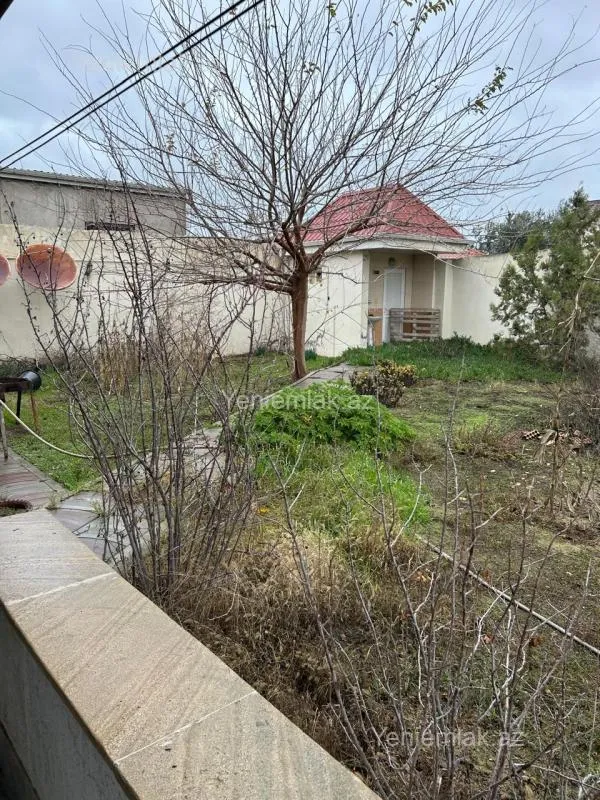 Satılır 6 otaqlı həyət evi 200 m²