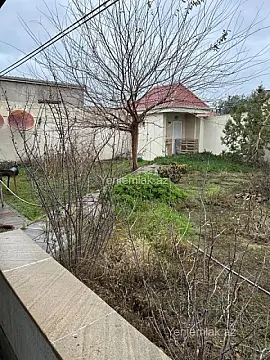 Satılır 6 otaqlı həyət evi 200 m²
