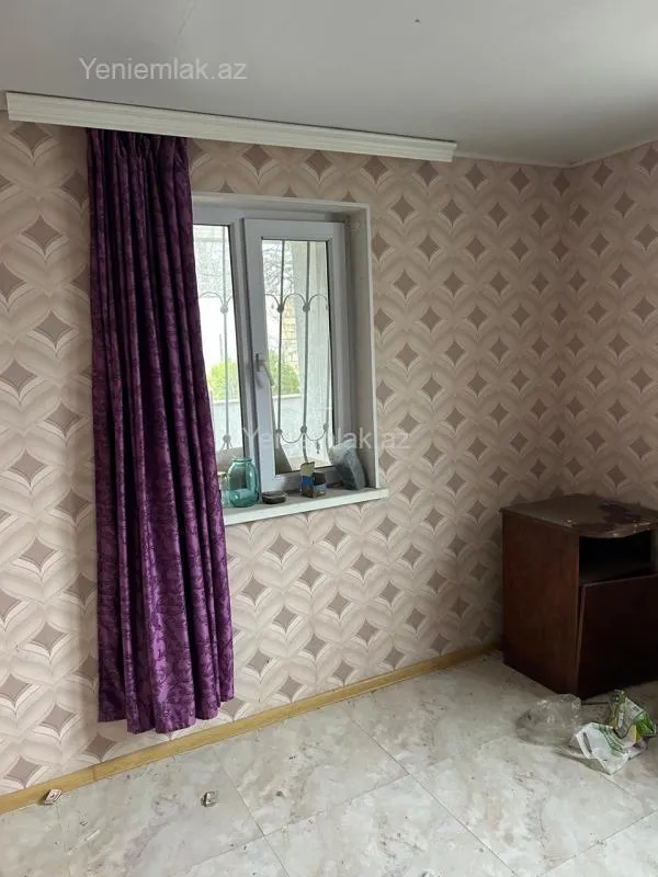 Satılır 6 otaqlı həyət evi 200 m²