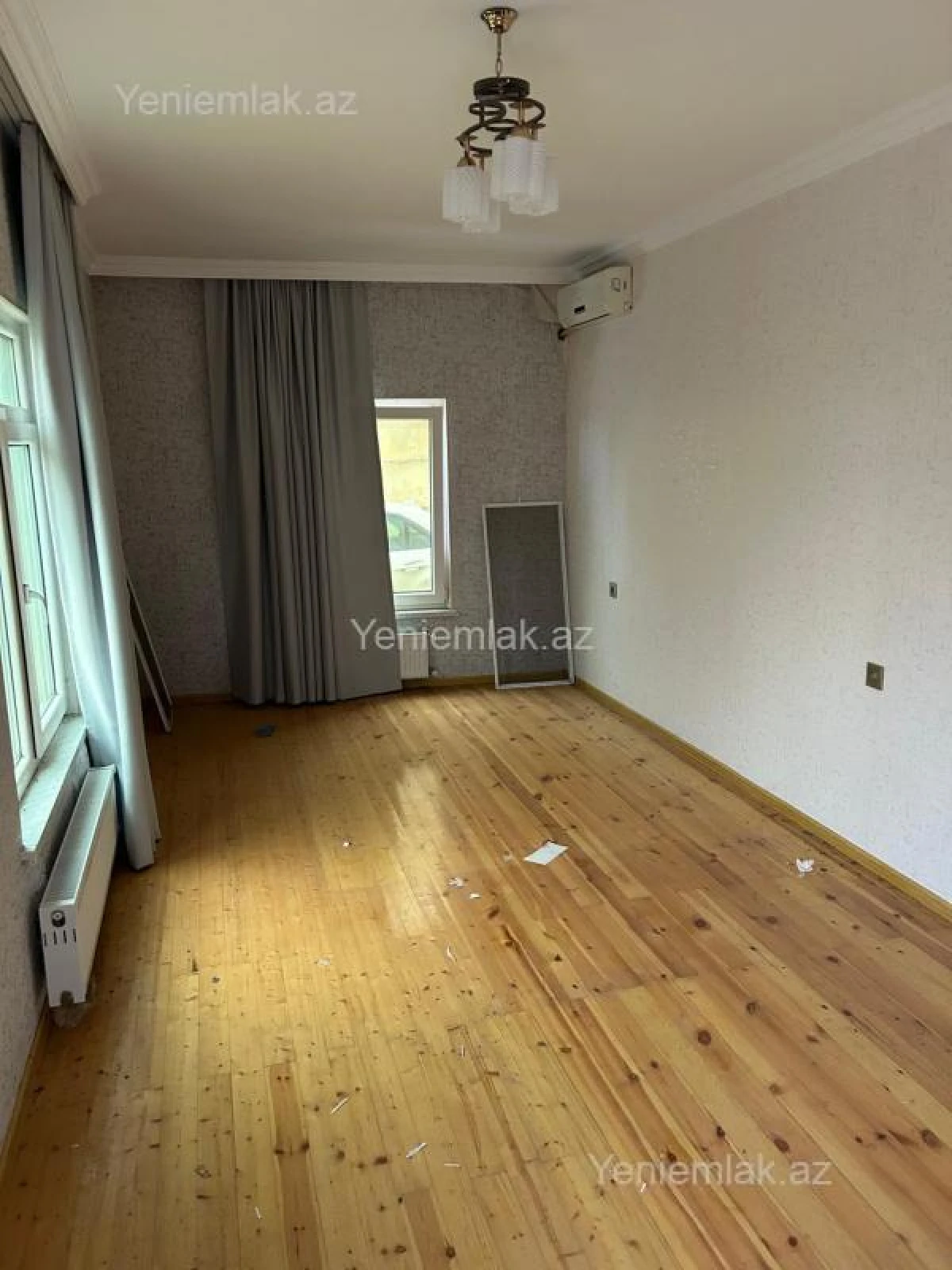 Satılır 6 otaqlı həyət evi 200 m²