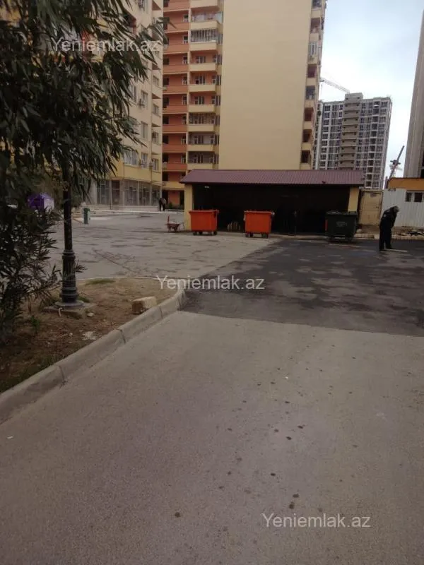 Satılır 3 otaqlı yeni tikili 120 m²