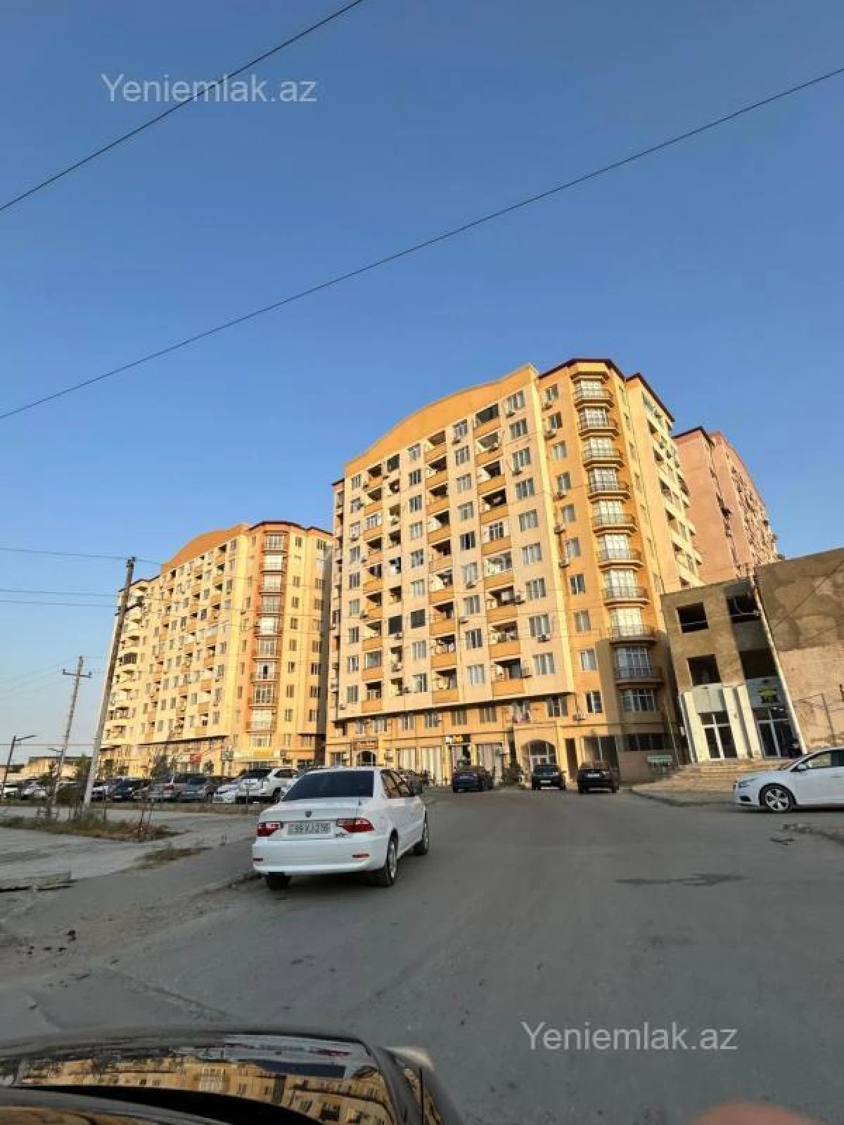 Satılır 3 otaqlı yeni tikili 120 m²