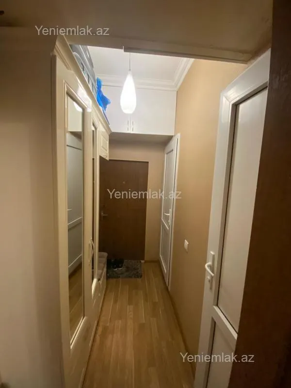 Satılır 3 otaqlı köhnə tikili 42 m²