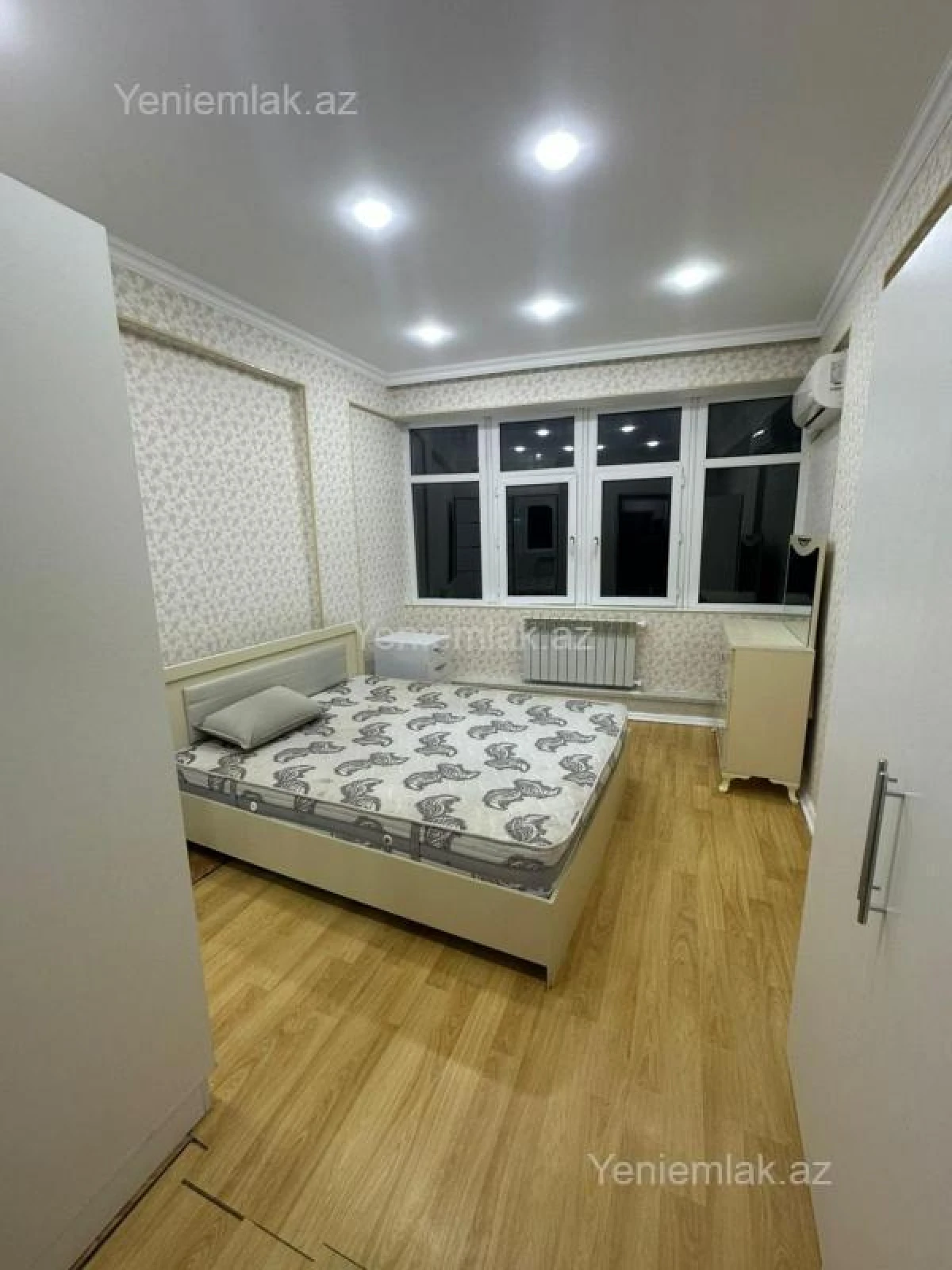 Satılır 2 otaqlı yeni tikili 60 m²