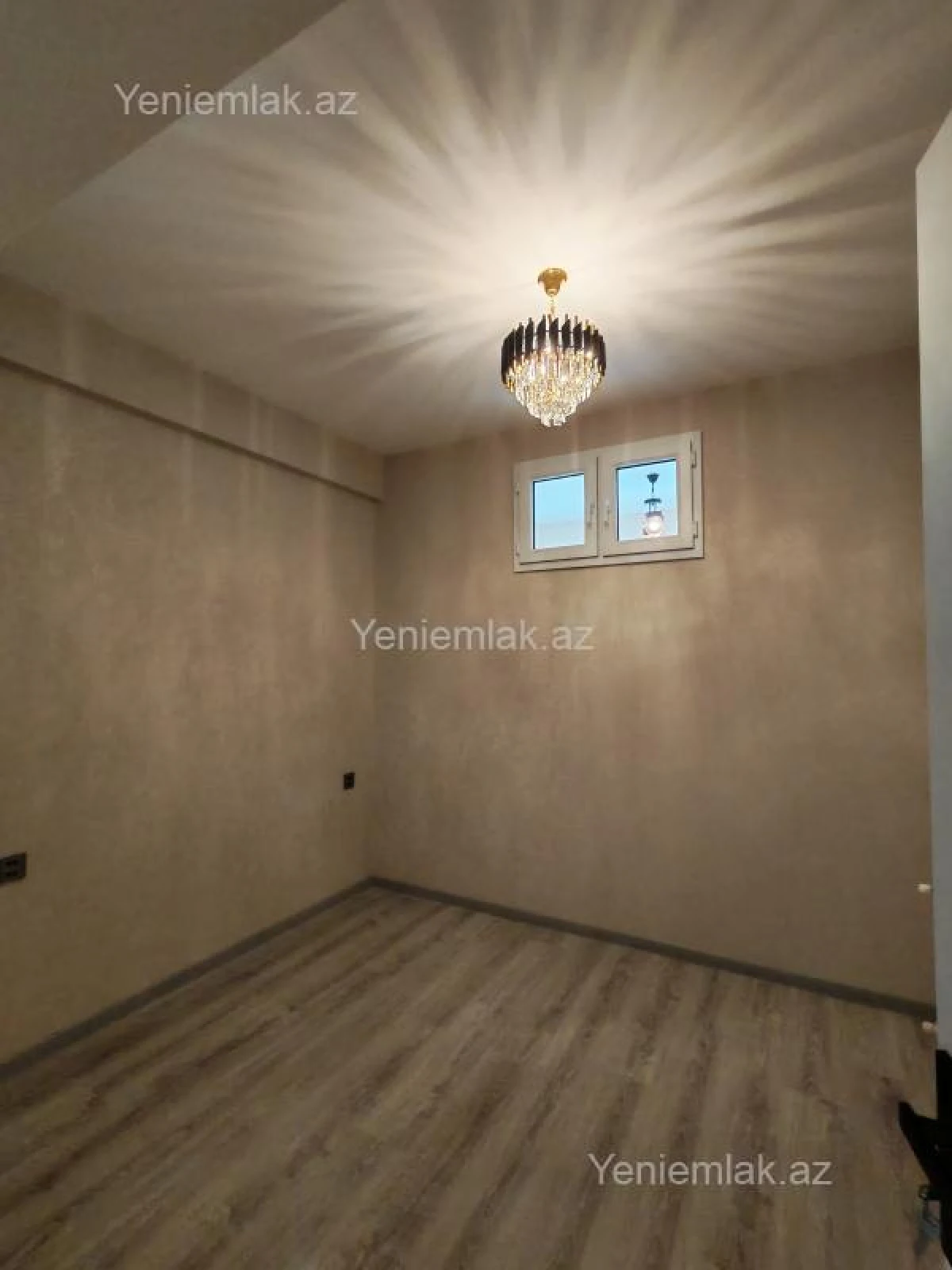 Satılır 2 otaqlı yeni tikili 61 m²