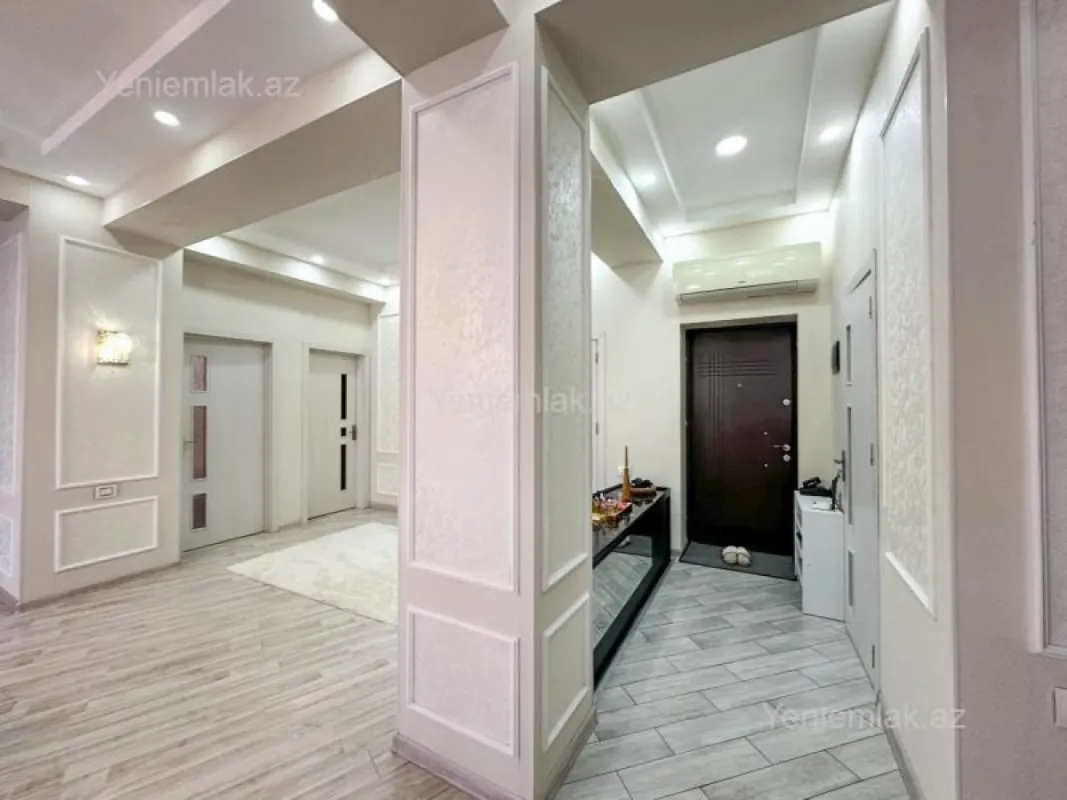 Satılır 3 otaqlı yeni tikili 144 m²