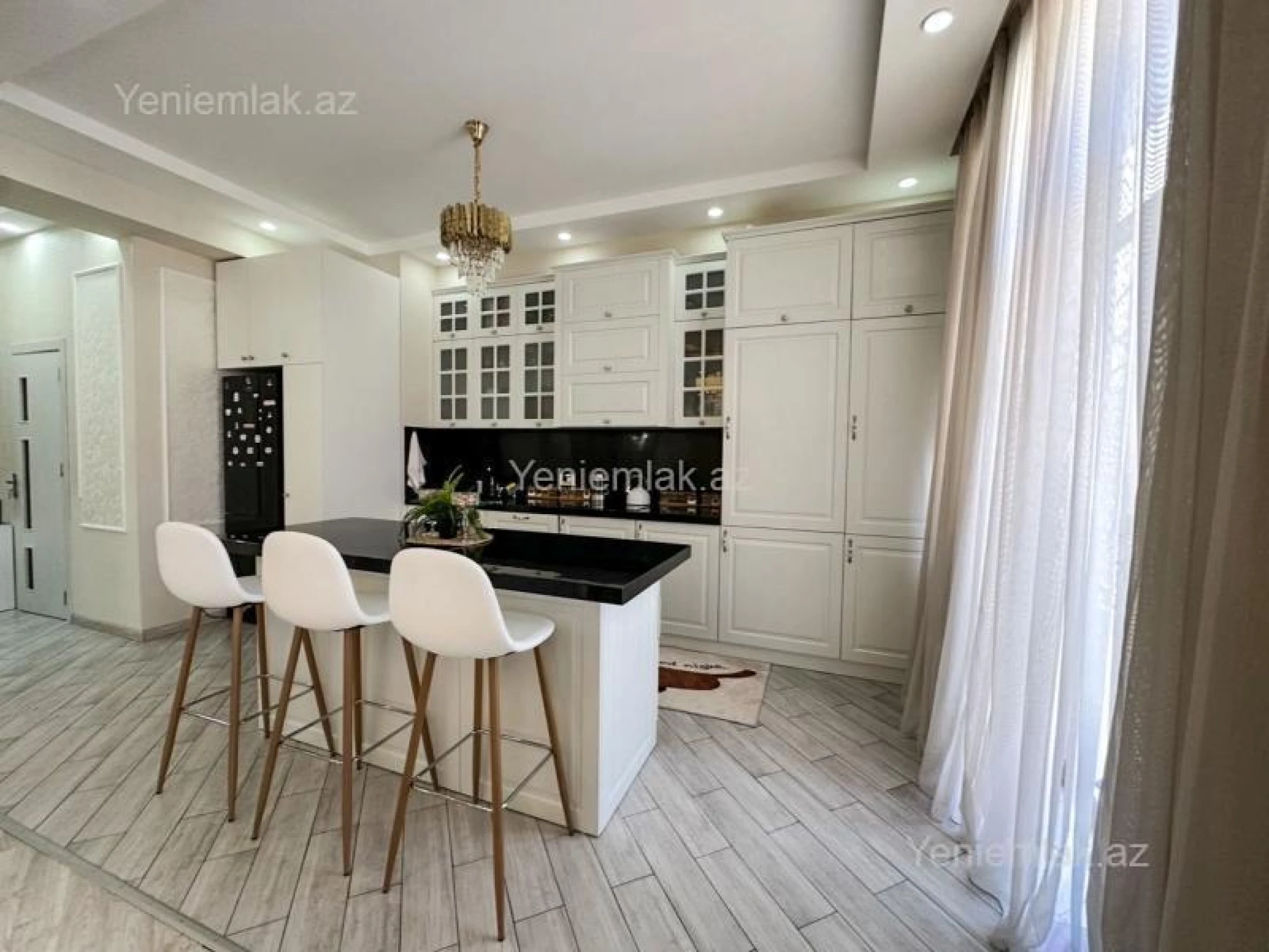 Satılır 3 otaqlı yeni tikili 144 m²