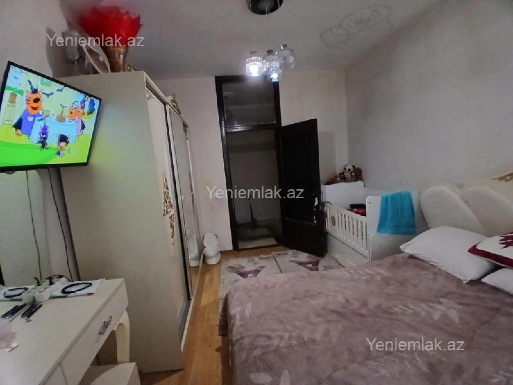 Satılır 3 otaqlı köhnə tikili 85 m²