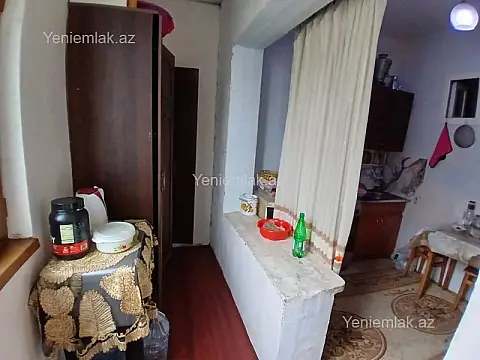 Satılır 3 otaqlı köhnə tikili 85 m²