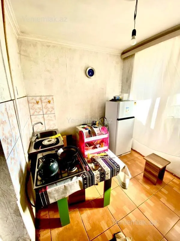 Satılır 1 otaqlı köhnə tikili 50.5 m²