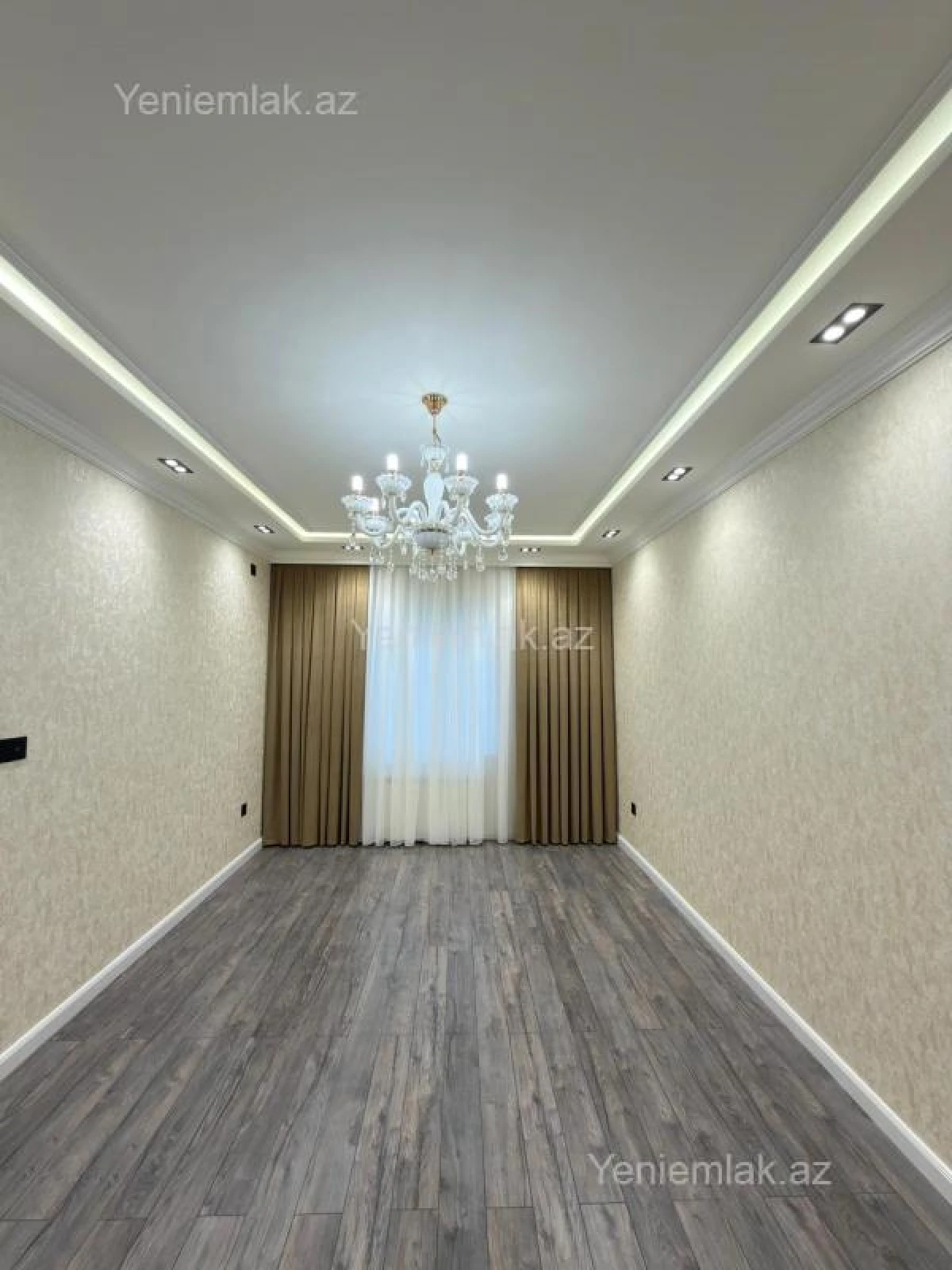 Satılır 2 otaqlı köhnə tikili 60 m²
