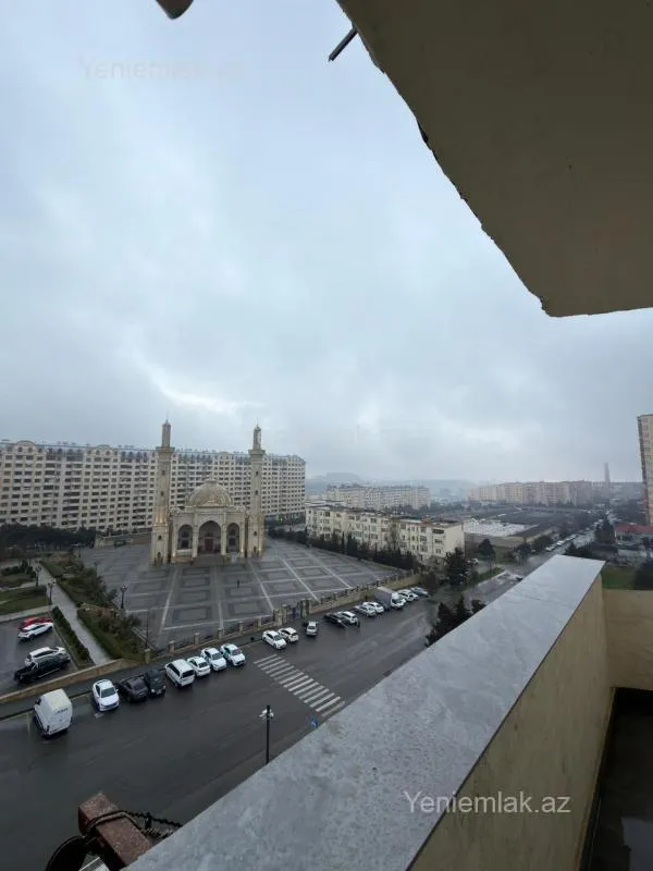 Satılır 2 otaqlı köhnə tikili 60 m²