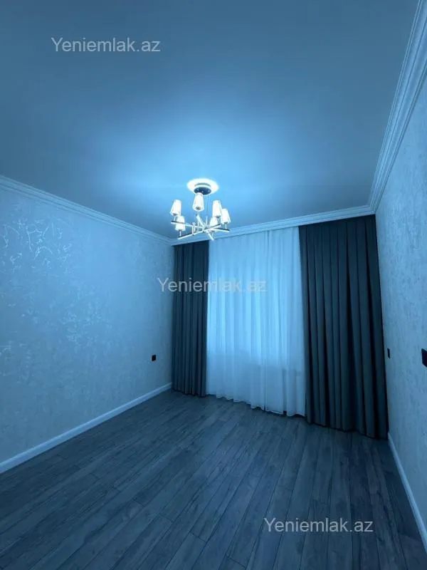 Satılır 2 otaqlı köhnə tikili 60 m²
