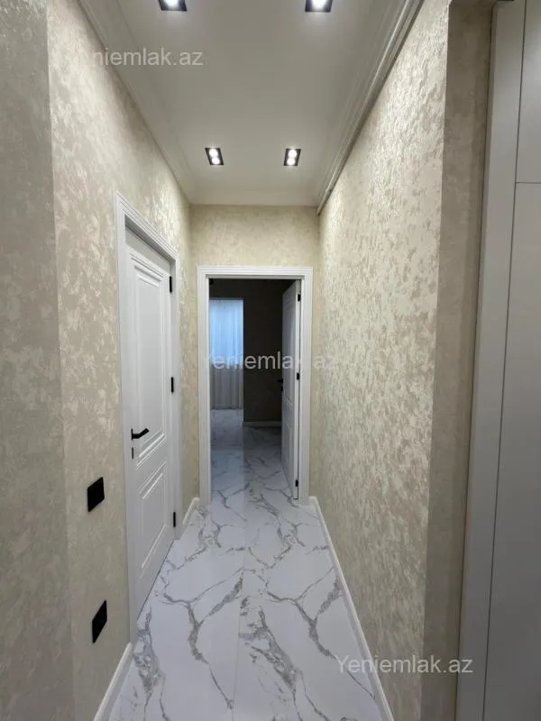 Satılır 2 otaqlı köhnə tikili 60 m²
