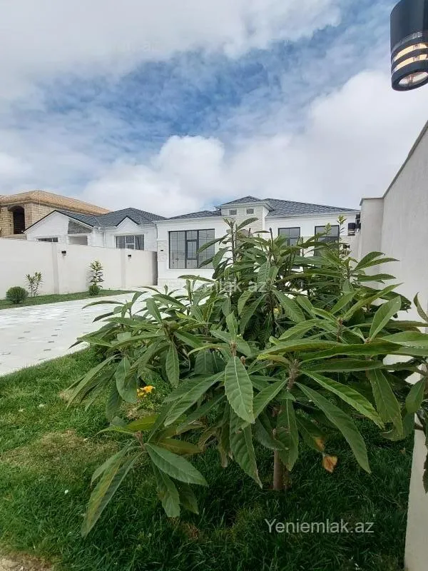 Satılır 4 otaqlı həyət evi 120 m²