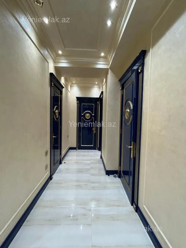 Satılır 3 otaqlı yeni tikili 120 m²