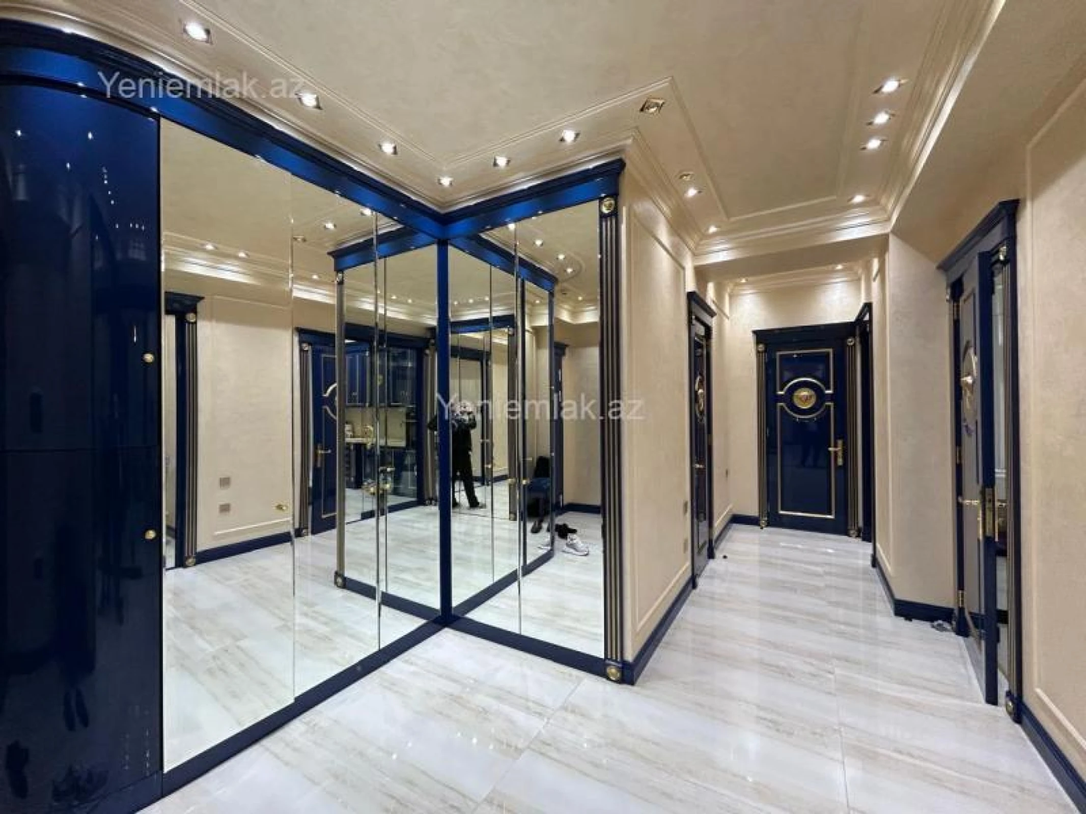 Satılır 3 otaqlı yeni tikili 120 m²