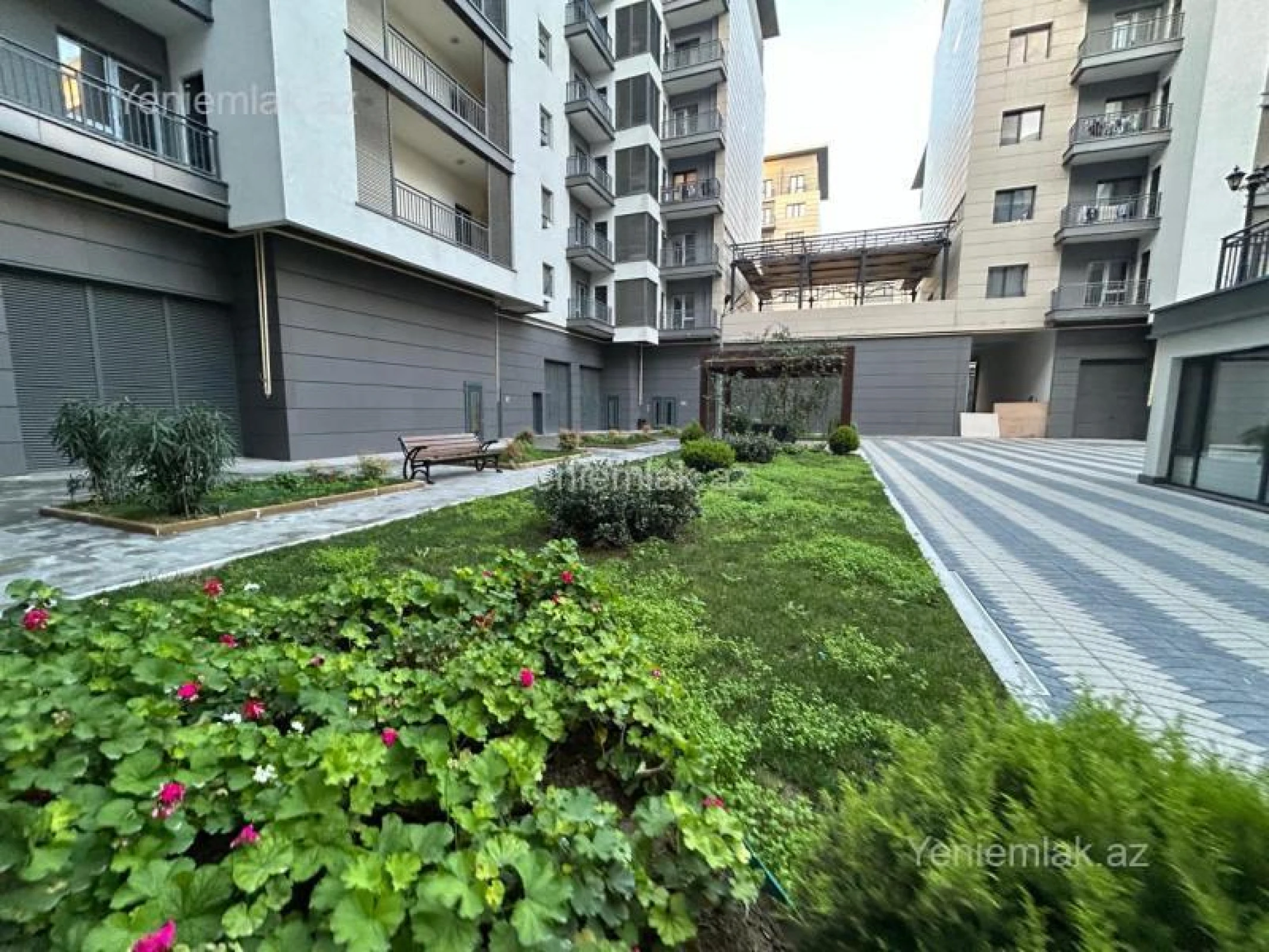 Satılır 3 otaqlı yeni tikili 141 m²