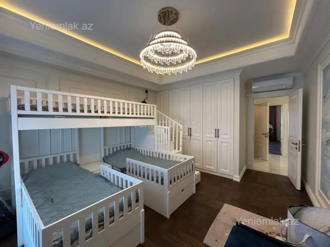 Satılır 3 otaqlı yeni tikili 141 m²
