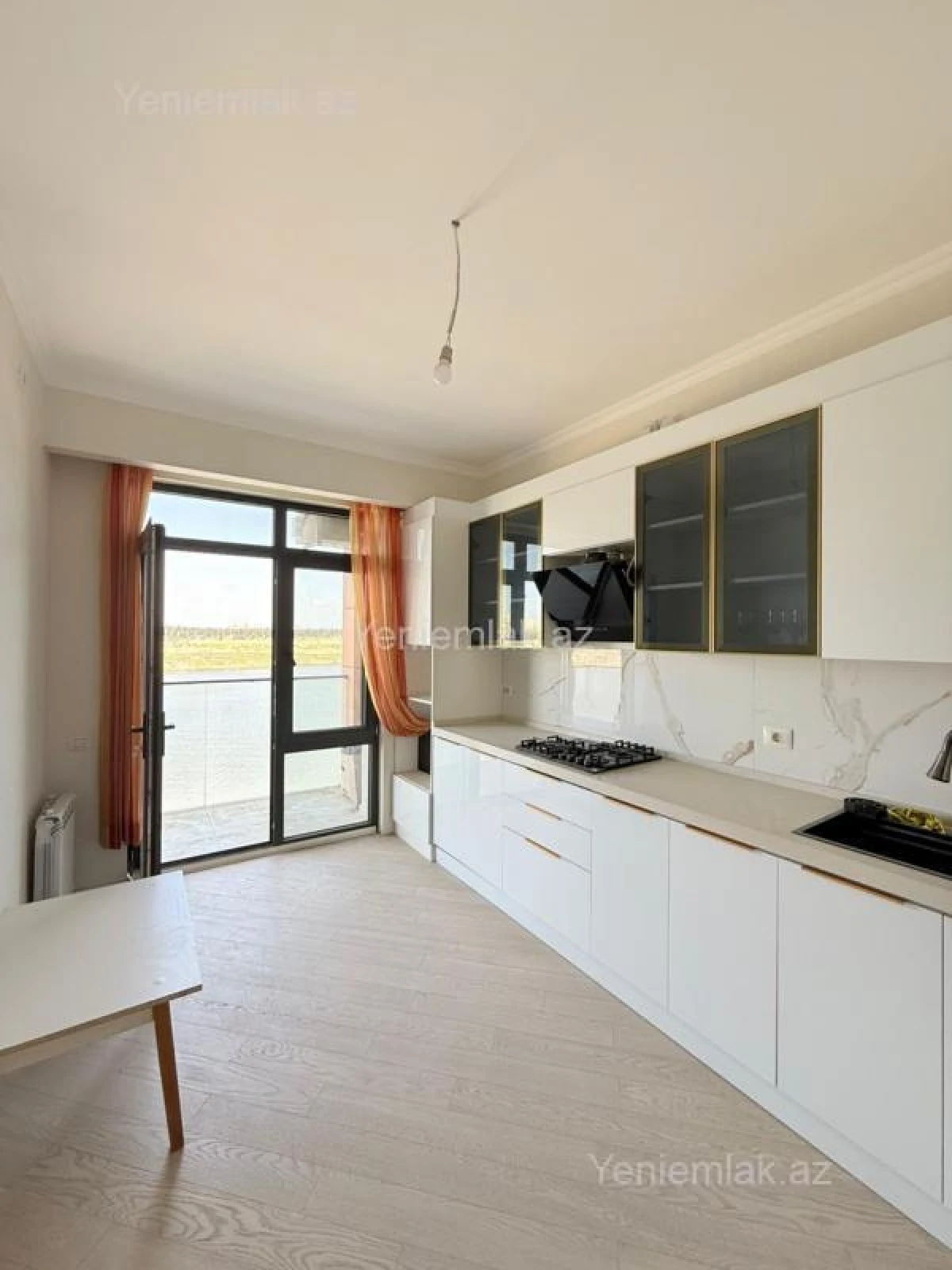 Satılır 3 otaqlı yeni tikili 96 m²