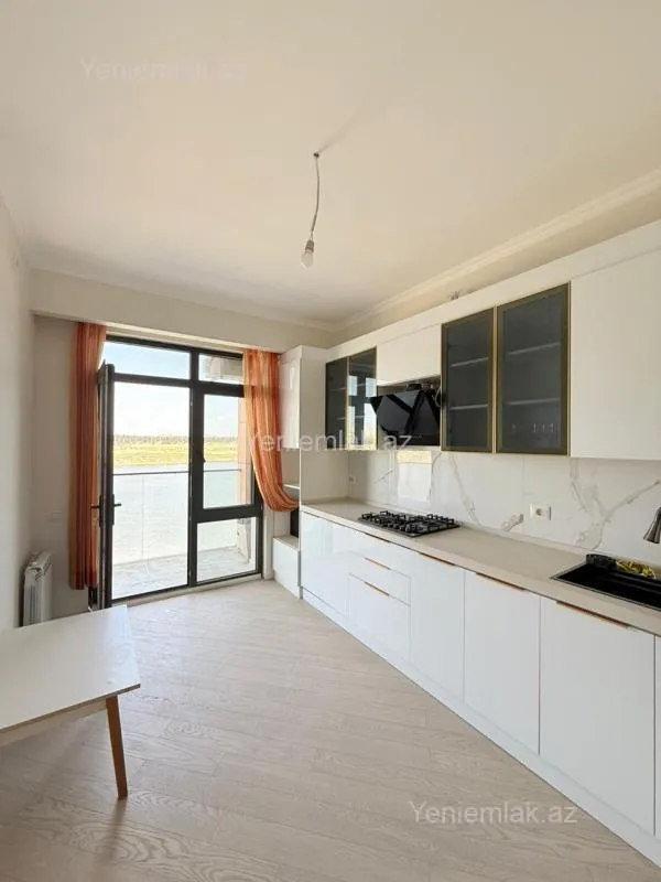 Satılır 3 otaqlı yeni tikili 96 m²