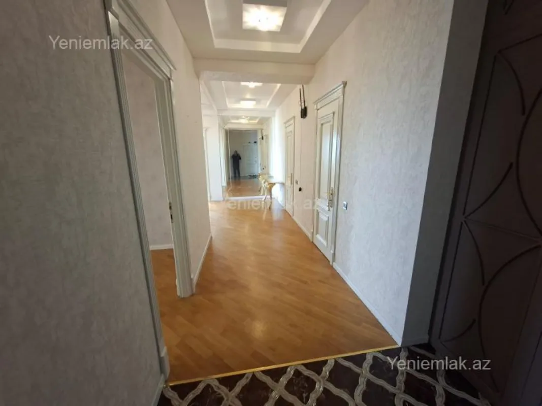 Satılır 3 otaqlı yeni tikili 123 m²