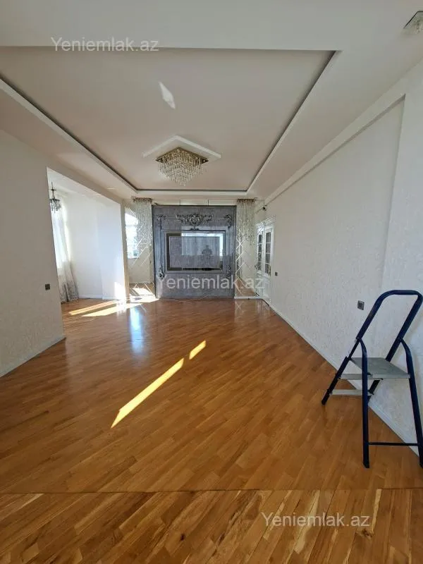 Satılır 3 otaqlı yeni tikili 123 m²