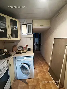 Satılır 1 otaqlı köhnə tikili 32 m²