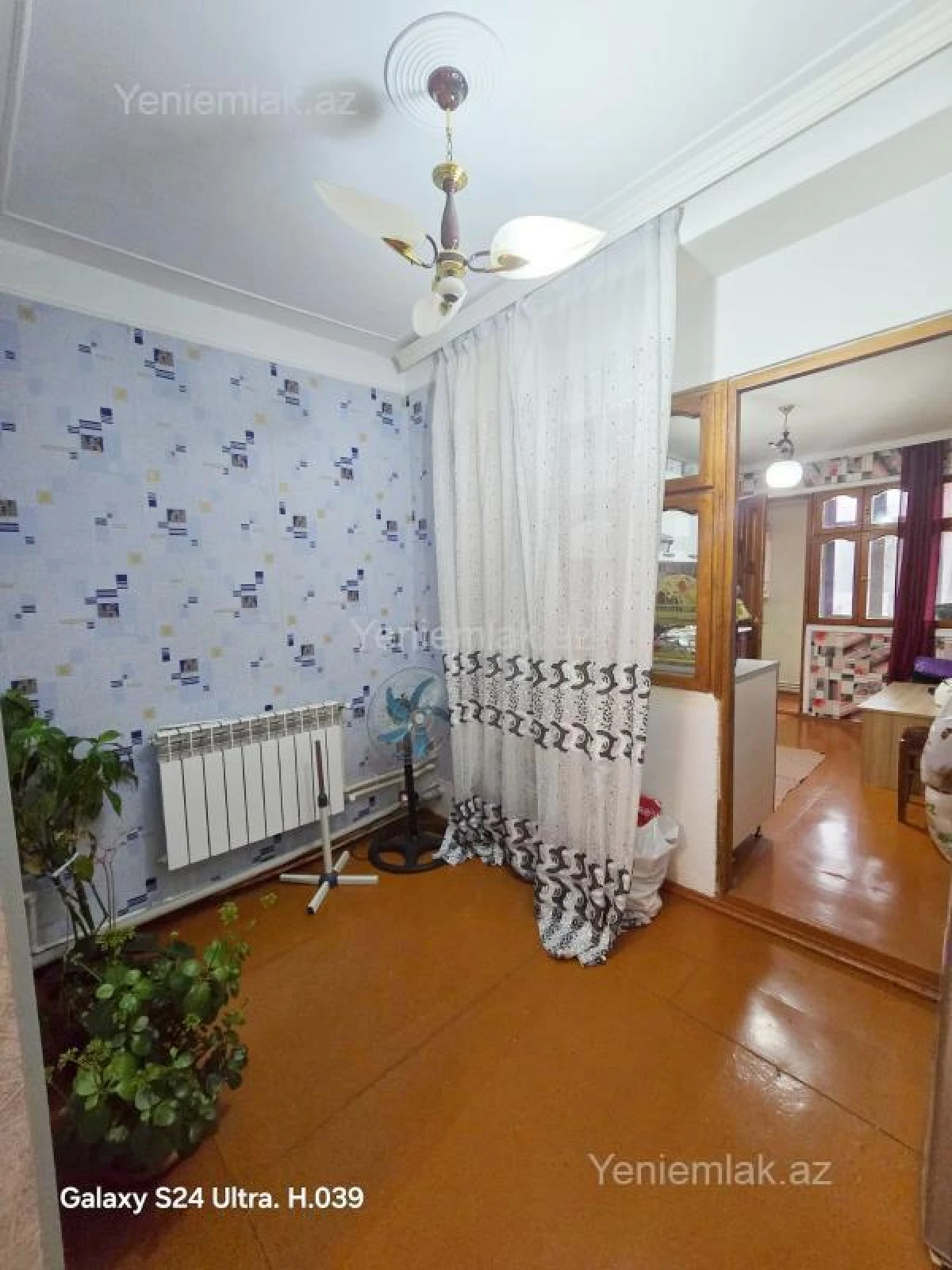 Satılır 2 otaqlı köhnə tikili 65 m²