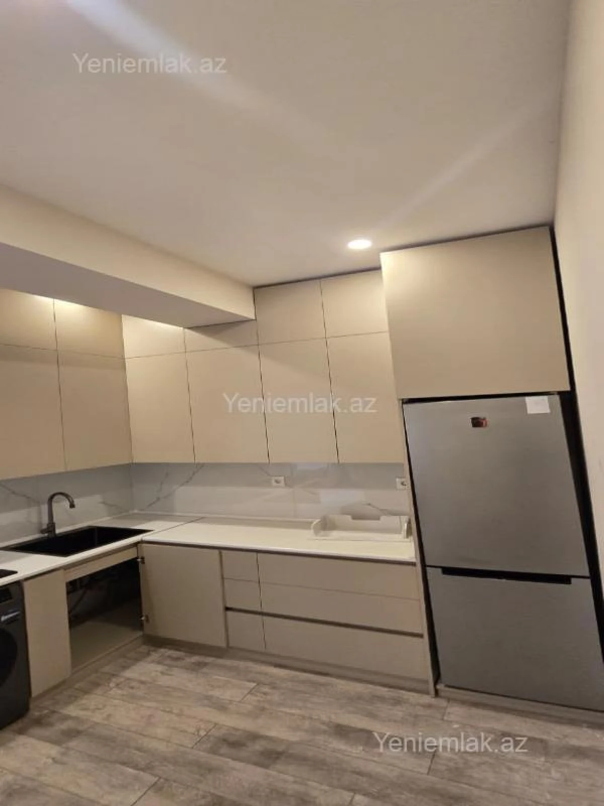 Satılır 2 otaqlı yeni tikili 57 m²