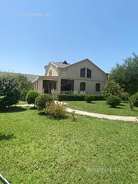 Satılır 5 otaqlı həyət evi 300 m²