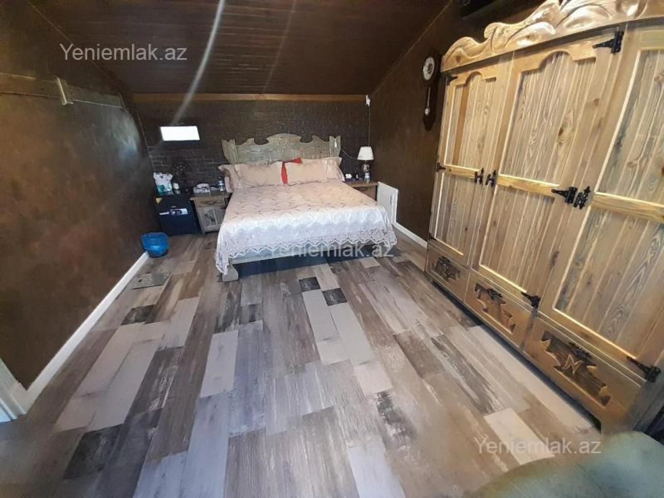 Satılır 5 otaqlı həyət evi 300 m²