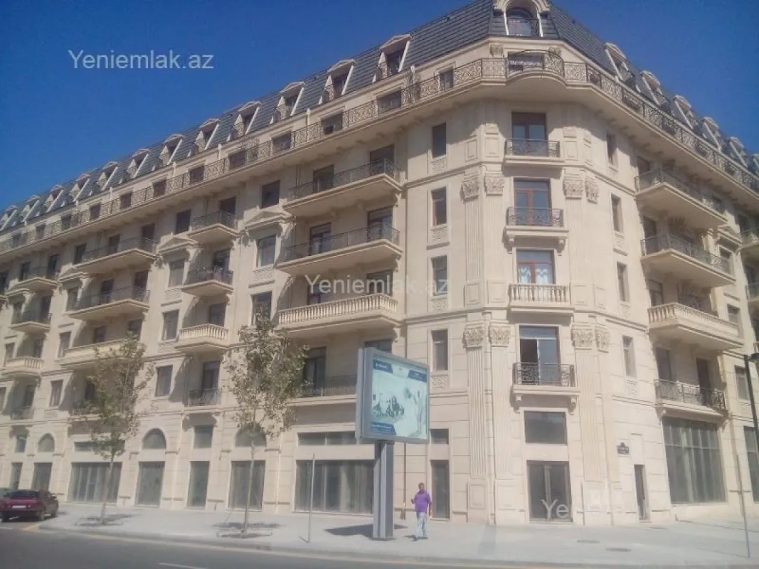 Satılır 3 otaqlı yeni tikili 137 m²