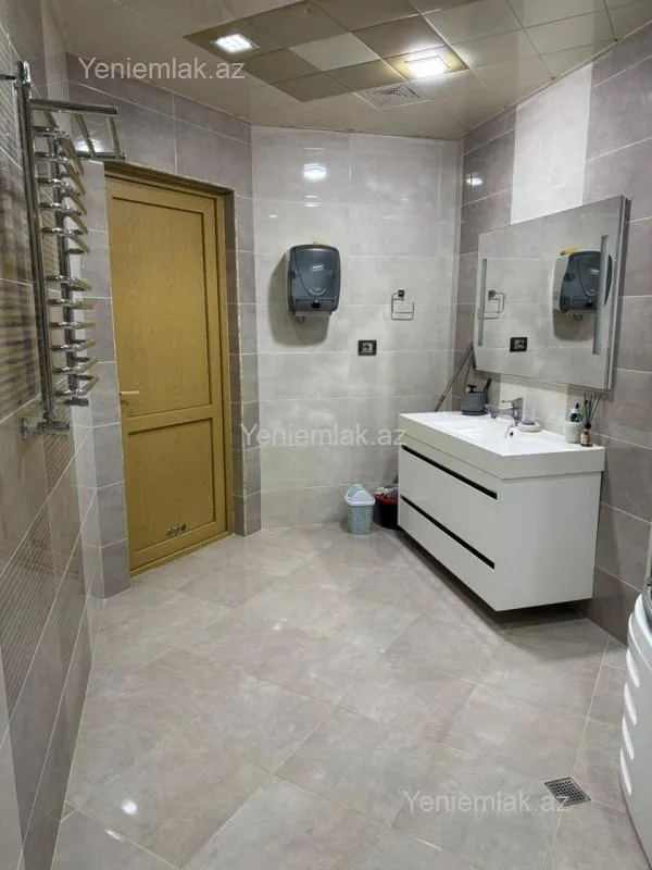Satılır 4 otaqlı yeni tikili 209 m²