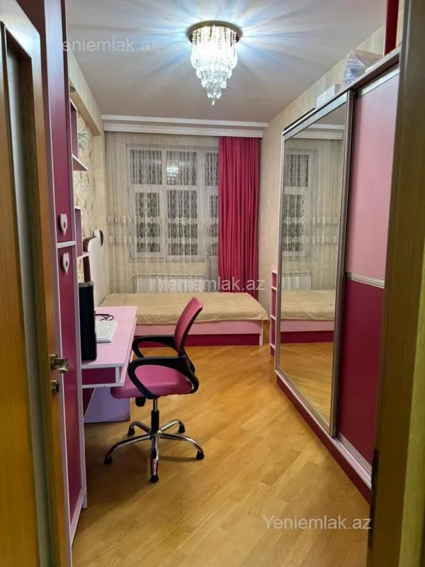 Satılır 4 otaqlı yeni tikili 209 m²