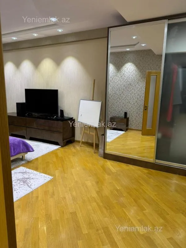 Satılır 4 otaqlı yeni tikili 209 m²