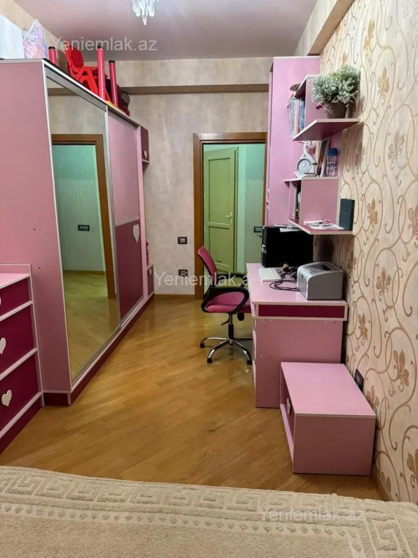 Satılır 4 otaqlı yeni tikili 209 m²