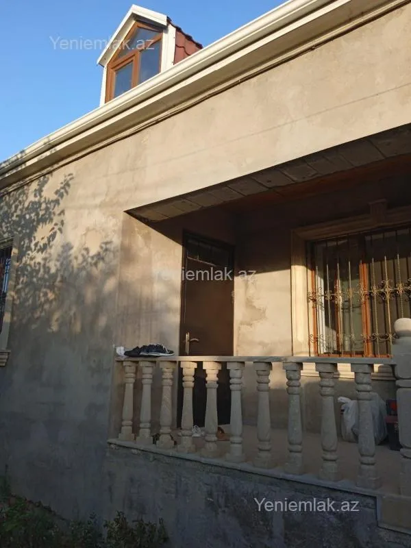 Satılır 4 otaqlı həyət evi 120 m²