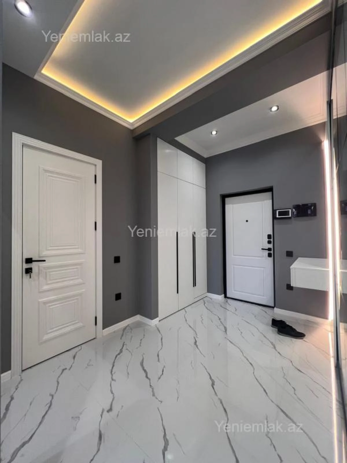 Satılır 2 otaqlı yeni tikili 60 m²