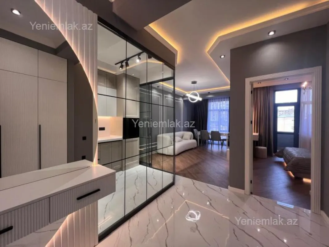 Satılır 2 otaqlı yeni tikili 60 m²